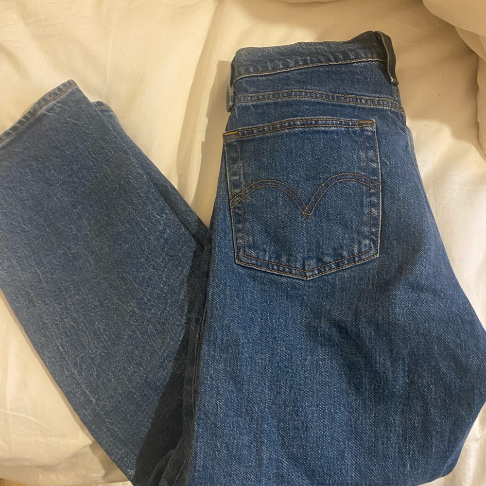 Women’s Levi Jeans